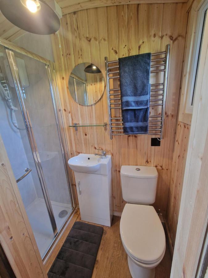Cwtch Glamping Shepherds Huts Abergavenny Eksteriør bilde
